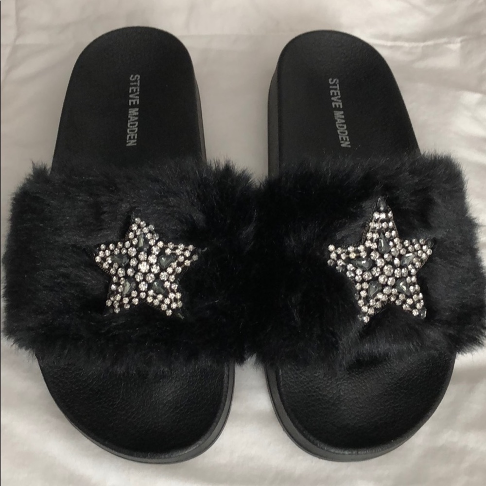 Steve Madden furry slides